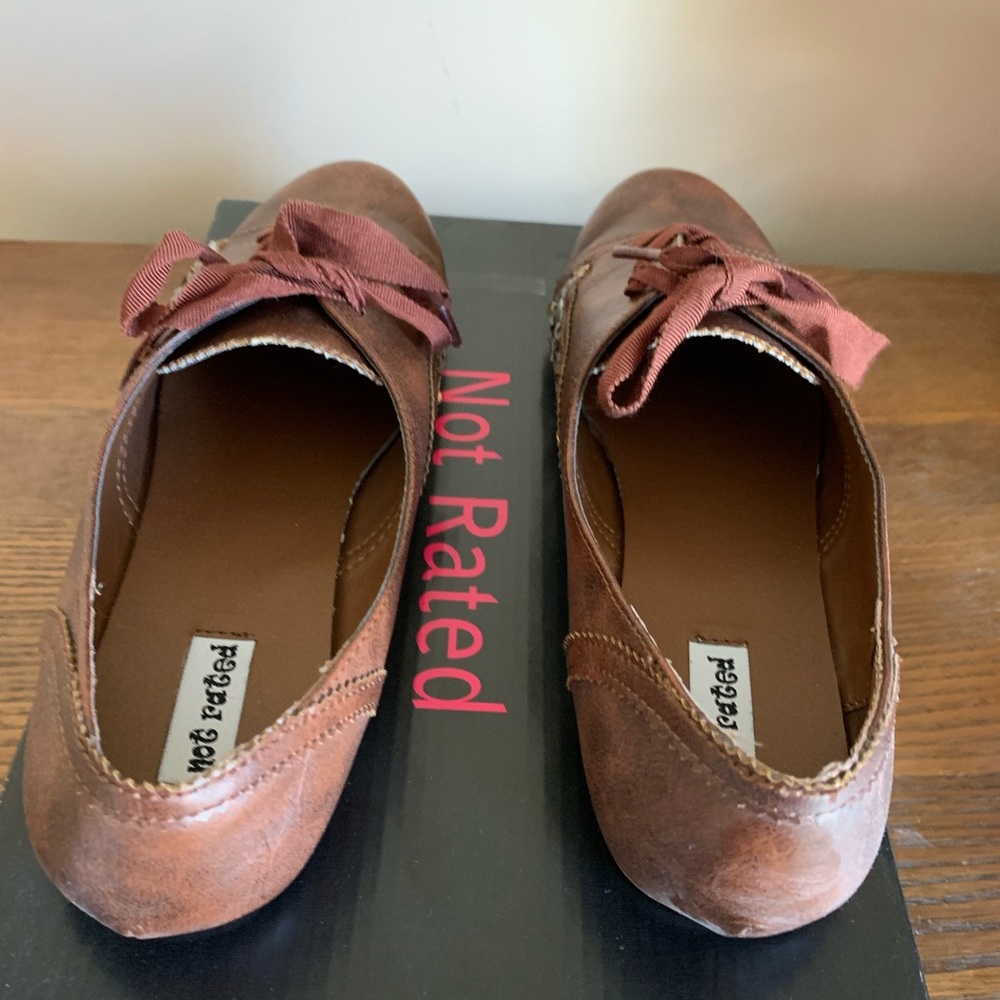 Brown Oxford Style Flats - Picture 2 of 6